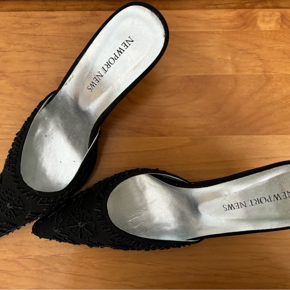 SOLD - Picture 3 of 4